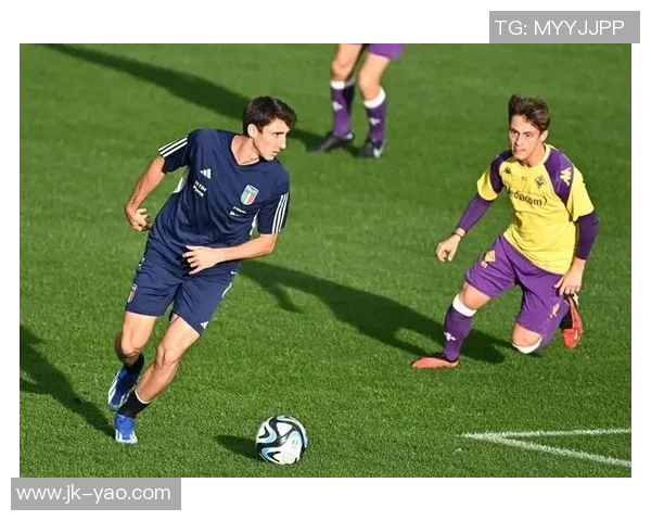 意大利足球明星在艺术镜头下的魅力瞬间与激情碰撞之美 意大利足球明星在艺术镜头下的魅力瞬间与激情碰撞之美